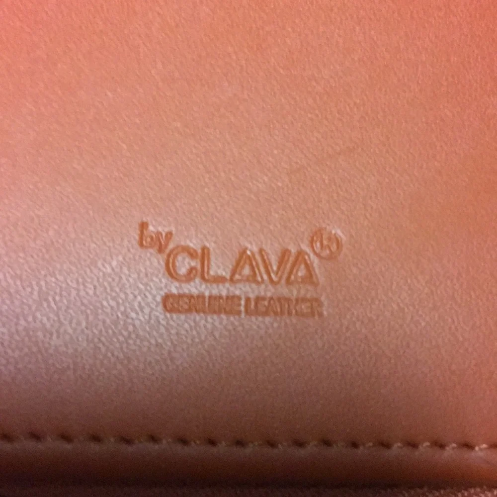 Clava leather Wallet clutch genuine leather burnt orange EUC lots of pockets